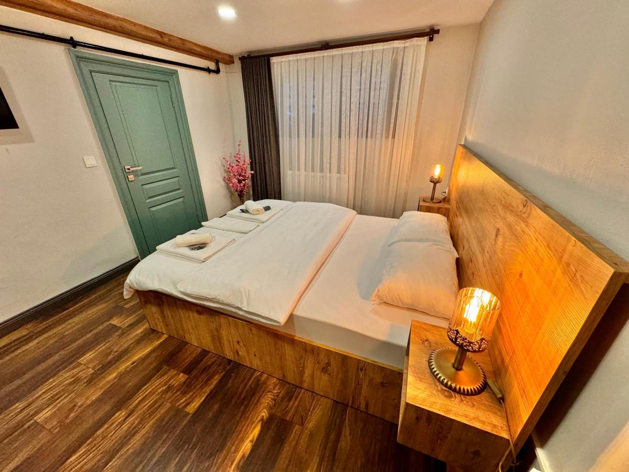 Otel Kadikoey Istanbul Exterior photo